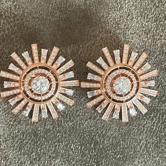 Swarovski Jewelry Swarovski Clip On Rose Gold White Sunburst